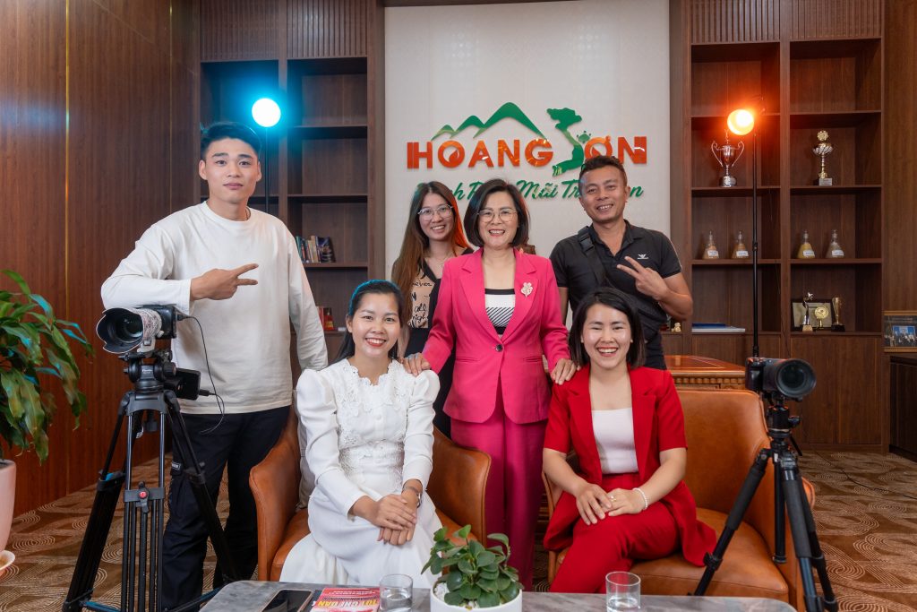 Hệ thống đội nhóm của Hương Duyên và tư duy lãnh đạo trong nuôi con khỏe