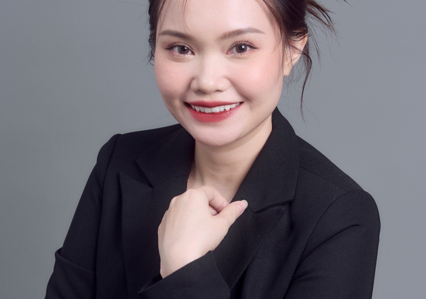 Annie Huỳnh chuyên gia marketing bán hàng, xây dựng hệ thống bán hàng từ con số 0