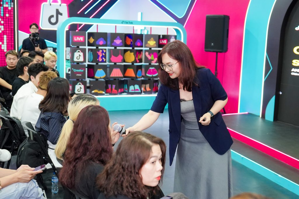 Annie Huỳnh chia sẻ tại TikTok Creator House, nói về marketing dữ liệu và hệ thống bán hàng