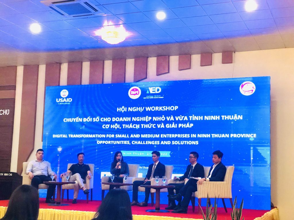 Annie Huỳnh tham gia hội nghị chuyển đổi số cho doanh nghiệp vừa và nhỏ, chia sẻ về ERP và vận hành