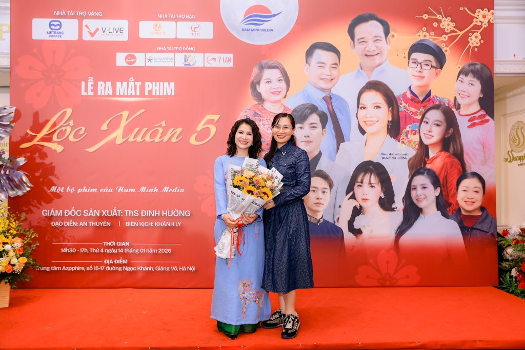 Hồng Nhung Lapari tại sự kiện ra mắt phim, phong thái thanh lịch và khí chất của phụ nữ hiện đại