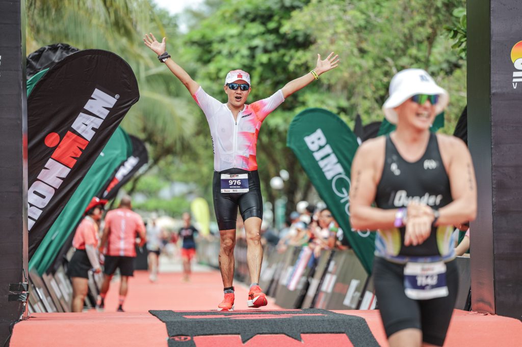 Nguyễn Hữu Tuyên về đích Ironman – biểu tượng của sự bền bỉ
