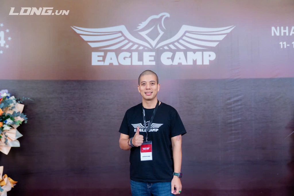 Hoàng Khiêm Hạ tham gia Eagle Camp, hành trình đi đường dài với kỷ luật và nội lực