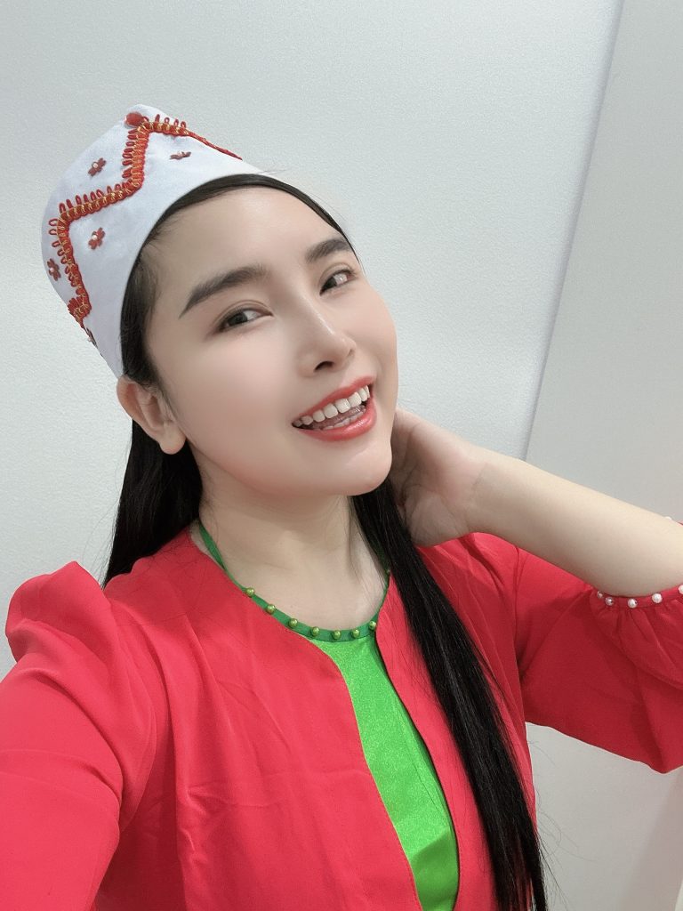 Chân dung Lương y Huê Thị – chuyên gia dưỡng sinh giúp mẹ bận rộn hồi phục thân tâm