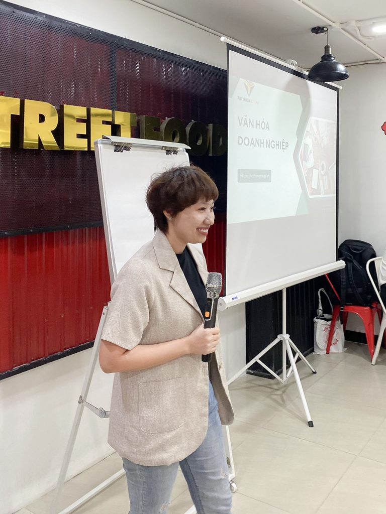 Thảo Tóc Ngắn chia sẻ văn hóa vận hành quán, giúp hệ thống nhượng quyền chạy ổn định