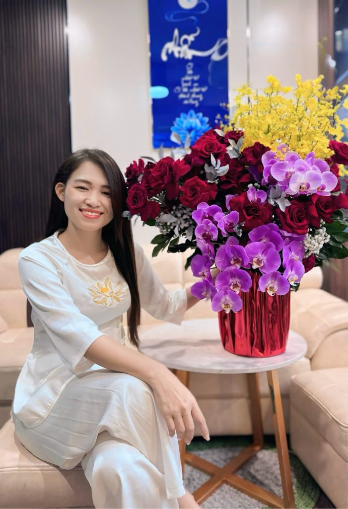 Nguyễn Trà Giang truyền cảm hứng phụ nữ biết lắng nghe cơ thể và chăm sóc bản thân mỗi ngày