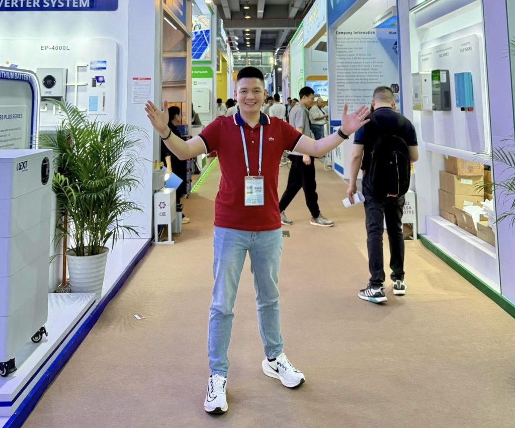 Trần Nguyên Hoàn tại triển lãm công nghệ, nền tảng công nghệ cho kinh doanh online